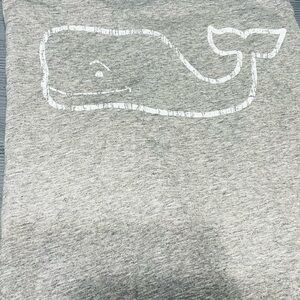 Men’s large Vineyard Vines long sleeve tee